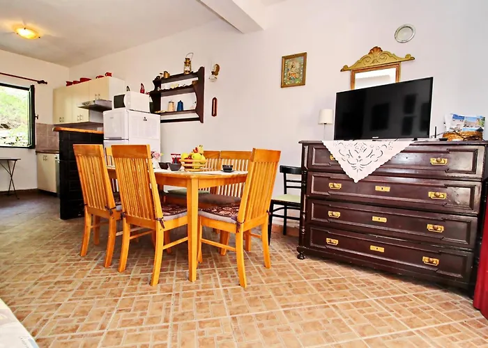 Daire Sunset - Two Bedroom With Terrace And Sea View