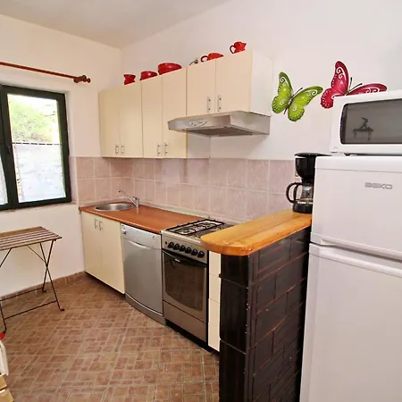 Sunset - Two Bedroom With Terrace And Sea View Blato (Korcula)